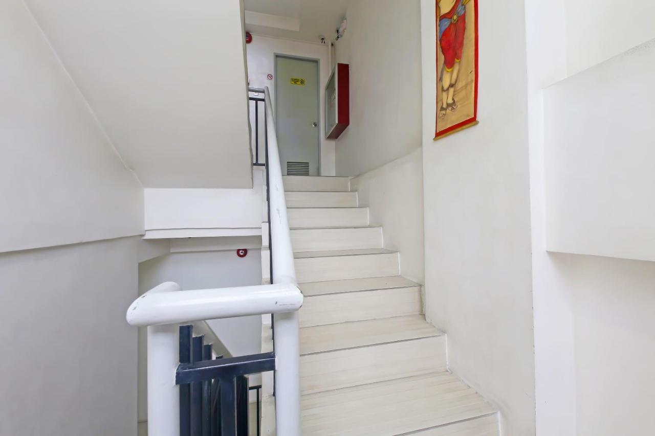 מנילה Oyo 896 Silverio Suites מראה חיצוני תמונה