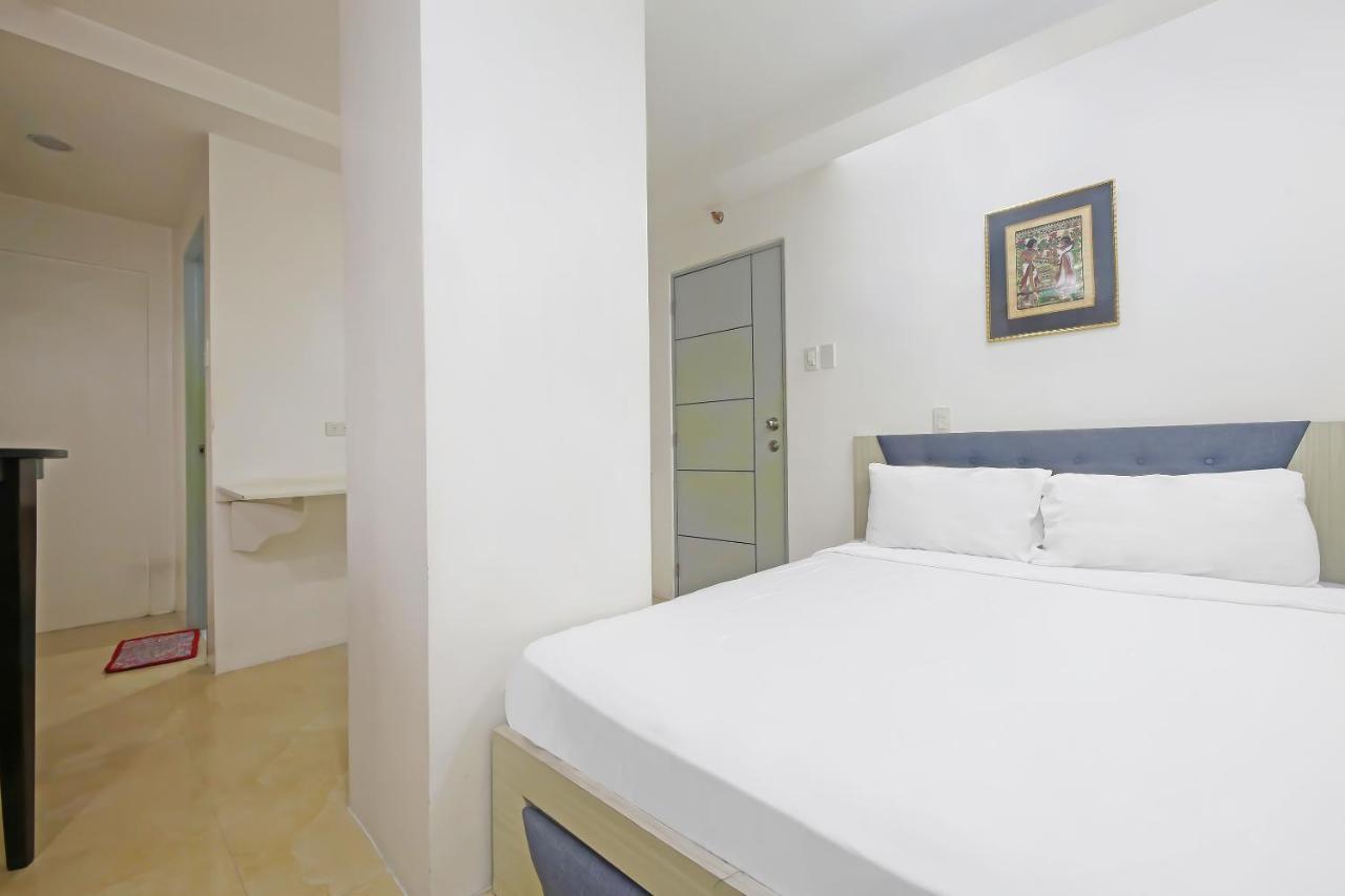 מנילה Oyo 896 Silverio Suites מראה חיצוני תמונה