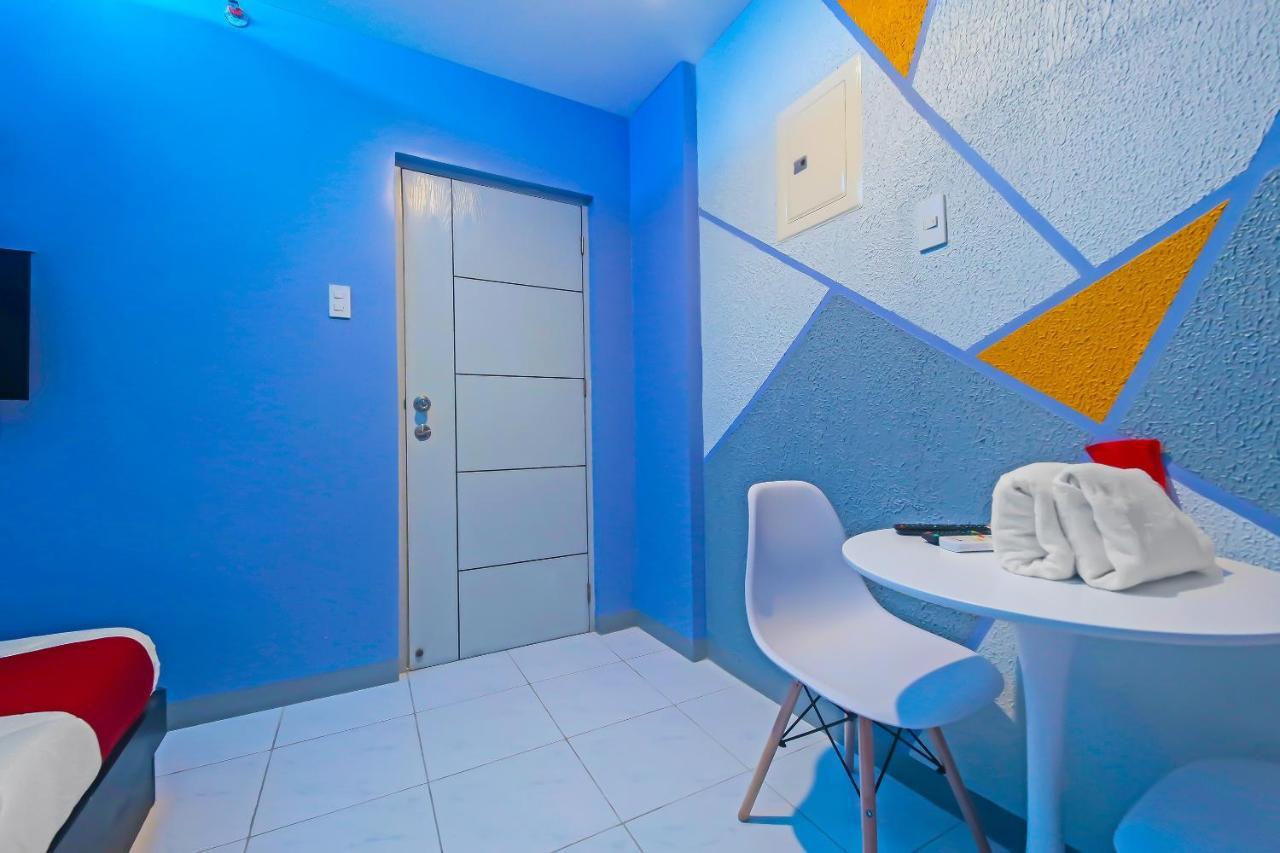 מנילה Oyo 896 Silverio Suites מראה חיצוני תמונה